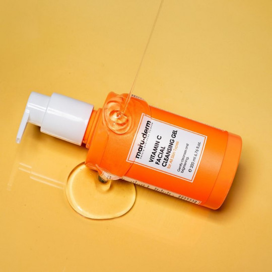 MARUDERM valomasis gelis veidui visų tipų odai su vitaminu C, 200 ml 