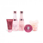 IDC INSTITUTE vonios rinkinys Cherry Blossom, 5 pozicijos: 200 ml dušo gelis, 200 ml vonios pūtos, 60 ml rankų kremas, 50 ml kūn